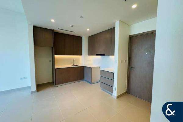 Parkside Hills View I Handed over I Mid Floor